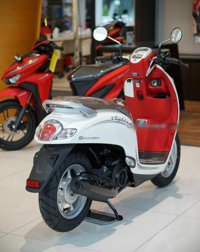 Scoopy 2020 - chiếc tay ga cá tính làm giới trẻ việt chết mê