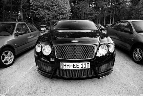  siêu xe bentley độ đen tuyền của tiền vệ hamburg sv 