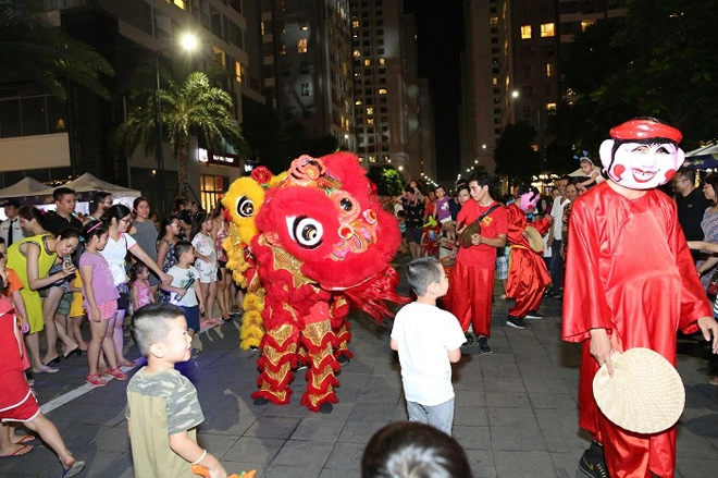 Sống lại những mùa trăng cổ tích