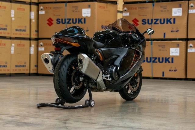 Suzuki hayabusa 2021 tiếp tục ra mắt tại philippines với giá từ 500 triệu đồng