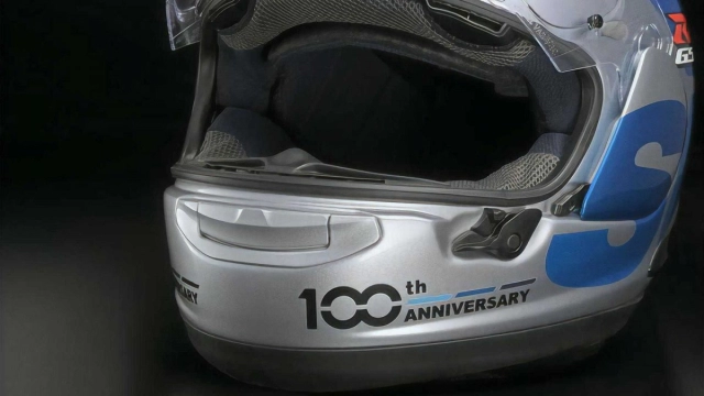 Suzuki ra mắt mũ bảo hiểm kỷ niệm 100 năm thành lập giới hạn 30 chiếc