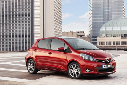  toyota báo giá yaris mới 