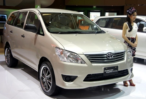  toyota innova 2012 trình làng 