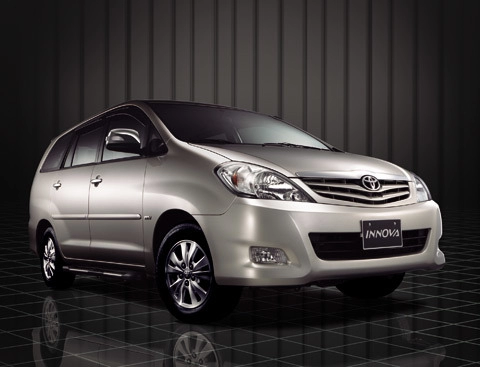  toyota việt nam trình làng innova gsr mới 