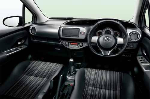  toyota yaris bản nội địa 