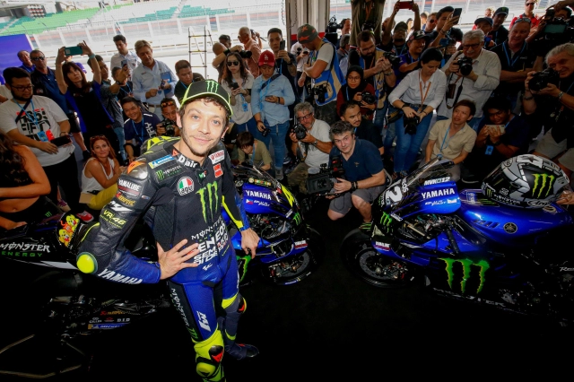 Ve chai của valentino rossi nhưng lại là cẩm lai đối với người hâm mộ