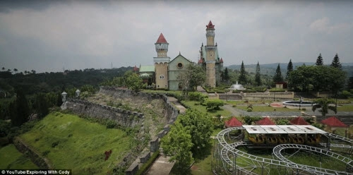 Vẻ đẹp ma mị bên trong công viên bỏ hoang ở philippines