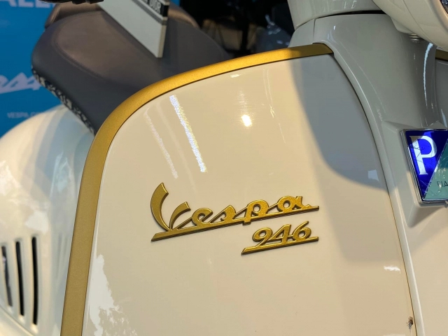 Vespa 946 dior - mẫu xe tay ga có mức giá đắt đỏ nhất việt nam