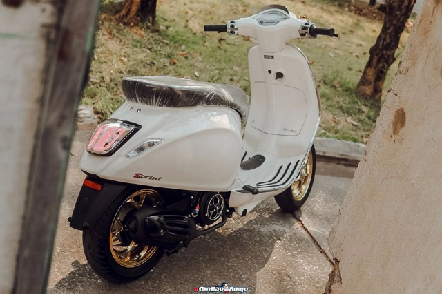 Vespa sprint đầy hấp dẫn với phiên bản mâm billet đắt giá