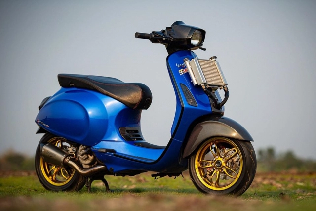 Vespa sprint max ngầu với phong cách két nước siêu to khổng lồ