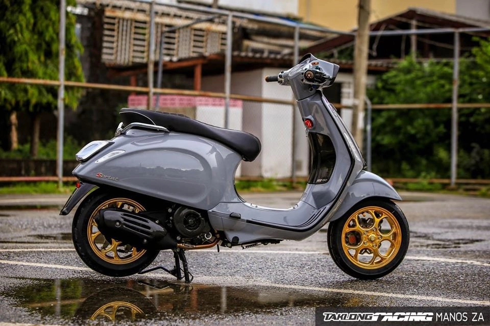 Vespa sprint sự bức phá của bản độ trăm triệu