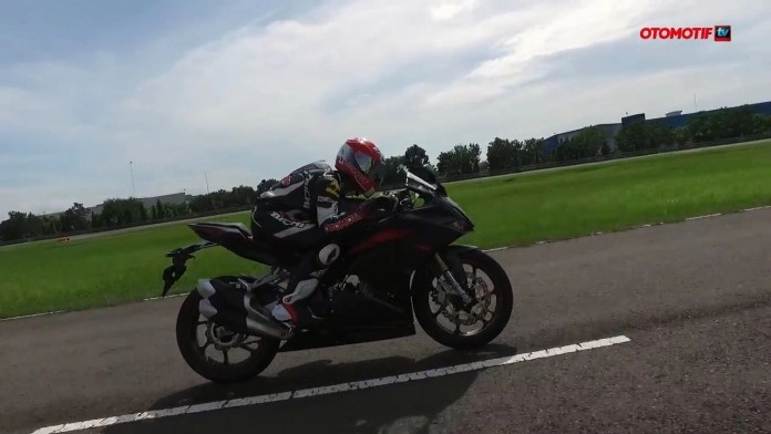 Video chạy thử cbr250rr tại indo thuần sportbike