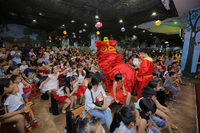 Vinpearl land times city dành tặng cho bé mùa trung thu đáng nhớ