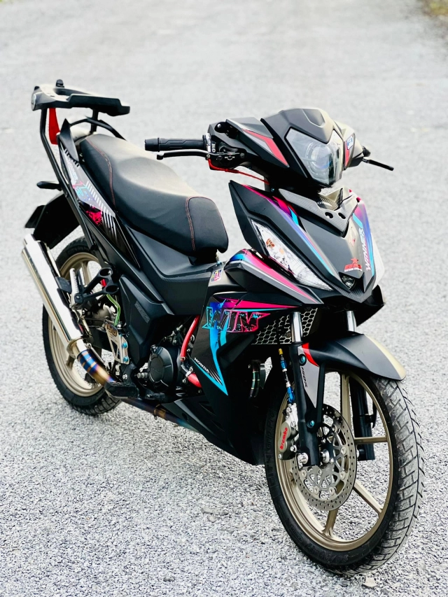 Winner 150 lạ lẫm với phong cách touring không đụng hàng