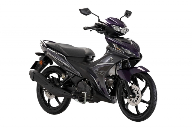 Yamaha lc135 v8 bất ngờ xuất hiện với kiểu dáng thập cẩm