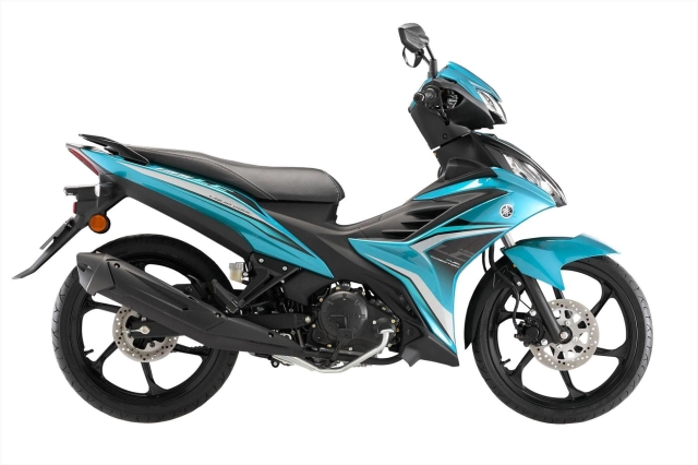 Yamaha lc135 v8 bất ngờ xuất hiện với kiểu dáng thập cẩm