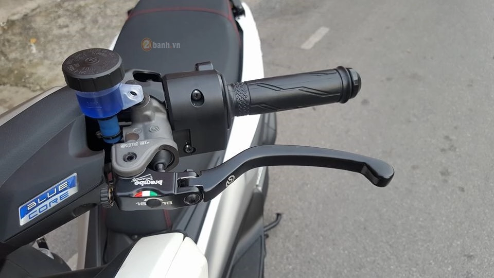 Yamaha nmax trang bị nhẹ phụ kiện hàng hiệu cực chất