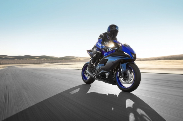 Yamaha r7 chính thức ra mắt thị trường vn với giá từ 260 triệu đồng