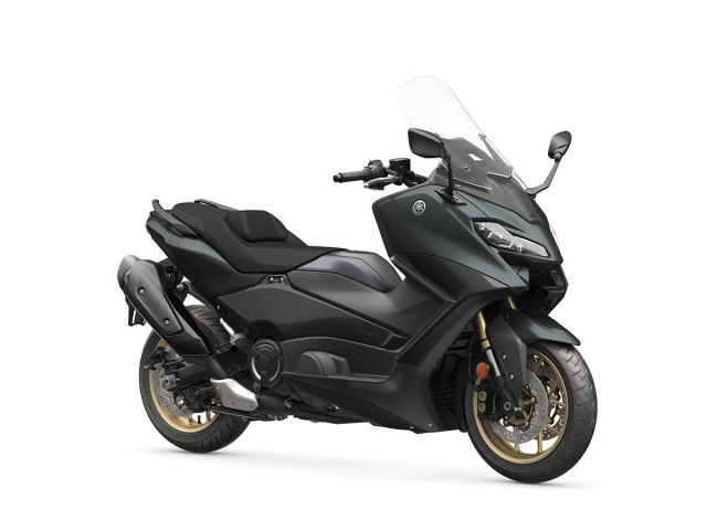 Yamaha tmax 560 2022 đã chính thức trình làng châu á với giá từ 192 triệu đồng