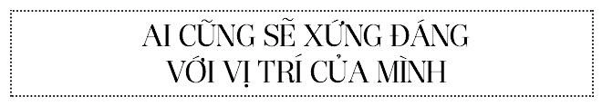 Á hậu mâu thuỷ nhìn lên thì mình chưa cao nhìn xuống dưới mình cũng cao chưa đủ