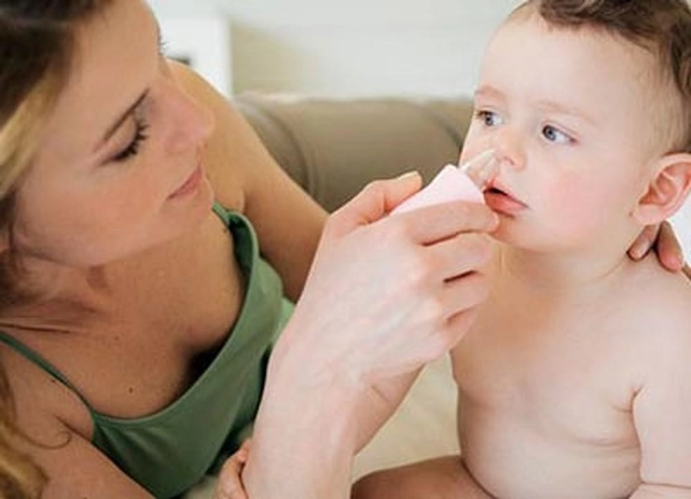 Bác sĩ tai-mũi-họng chỉ cách rửa mũi cho trẻ sơ sinh và trẻ nhỏ chuẩn nhất