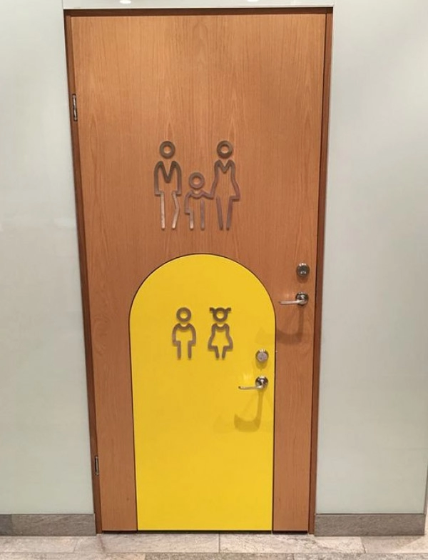 Bật cười với những tấm biển chỉ dẫn toilet ngộ nghĩnh nhất thế giới