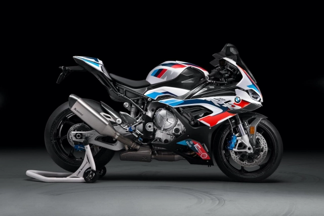 Bmw m1000rr ra mắt tại ấn độ với giá từ 13 tỷ đồng