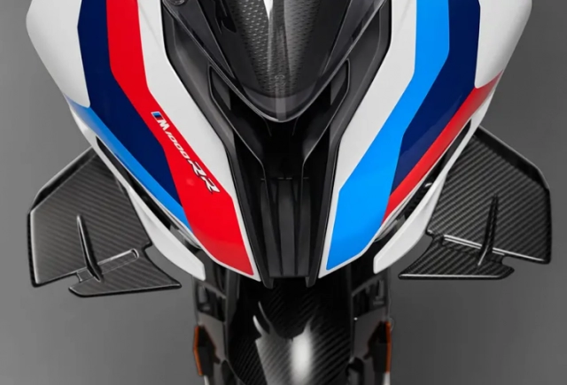 Bmw m1000rr sắp về việt nam với giá dự kiến gần 18 tỷ đồng