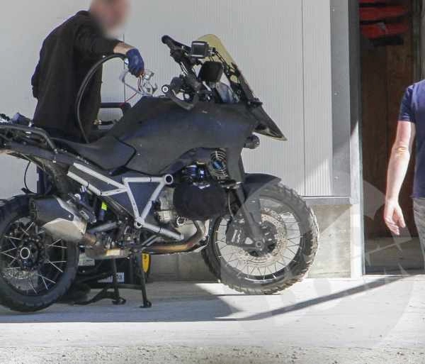 Bmw r1300gs thế hệ tiếp theo được phát hiện khi đang chạy thử nghiệm