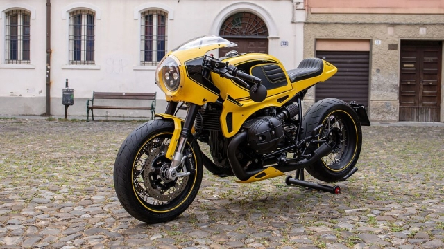 Bmw rninet độ theo phong cách xe đua retro