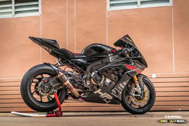 Bmw s1000rr độ cuốn hút với diện mạo full black