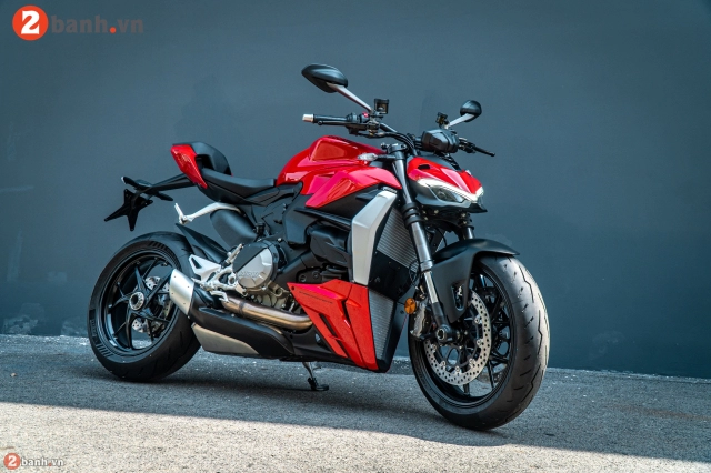 Cận cảnh ducati streertfighter v2 vừa ra mắt thị trường việt nam