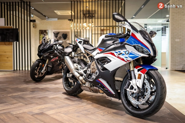 Chi tiết bmw s1000rr 2021 màu đen black storm metallic đầu tiên tại việt nam