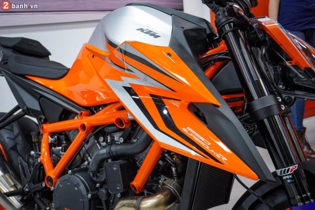 Chi tiết ktm 1290 super duke r evo có giá 929 triệu đồng tại vn