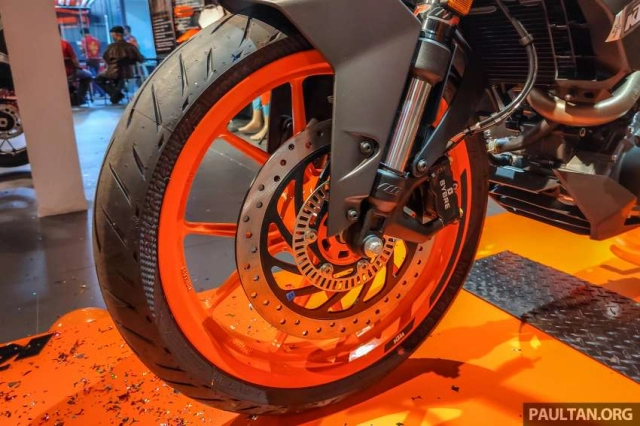 Chi tiết ktm duke 250 2022 màu mới có giá từ 116 triệu đồng