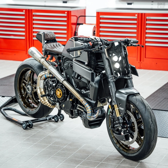 Ducati monster độ phong cách ấn tượng đến từ rough crafts