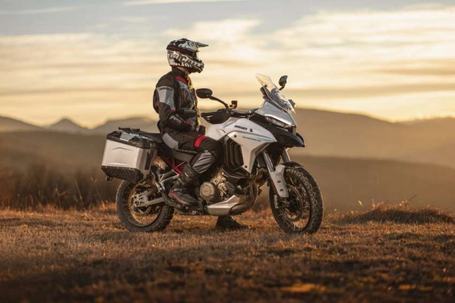 Ducati multistrada v4 s 2022 được cập nhật màu phần mềm và hệ thống treo mới