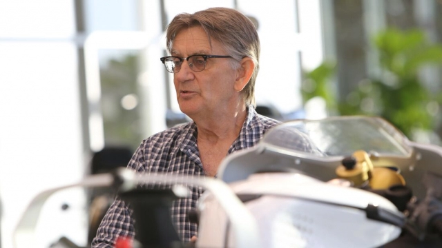 Ducati supermono 2023 tái hiện sau 30 năm ẩn danh