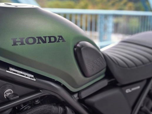 Honda cl500 2023 lần đầu tiên ra mắt mang phong cách tân cổ điển