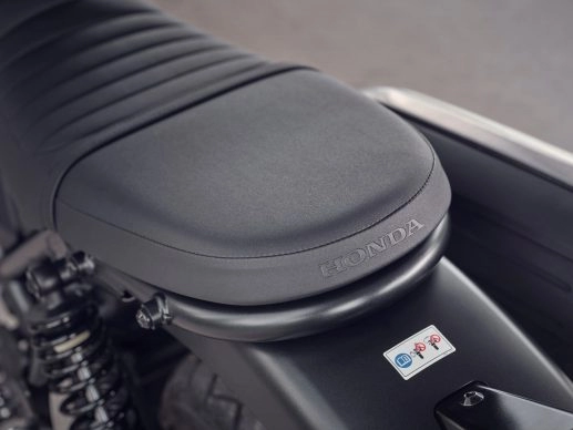 Honda cl500 2023 lần đầu tiên ra mắt mang phong cách tân cổ điển
