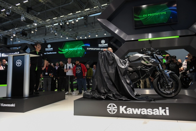 Kawasaki ev prototype lộ diện tại sự kiện intermot 2022