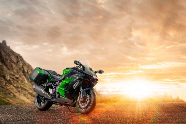 Kawasaki h2 sx 2023 se 2023 bổ sung chức năng tự động chuyển đổi của đèn chiếu xa và đèn gần