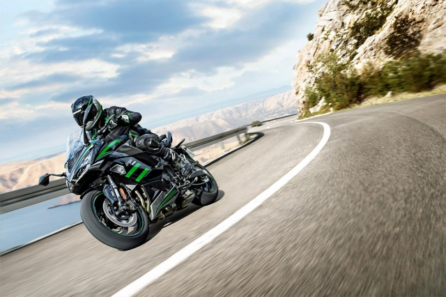 Kawasaki ninja 1000sx 2021 tăng giá bổ sung màu mới