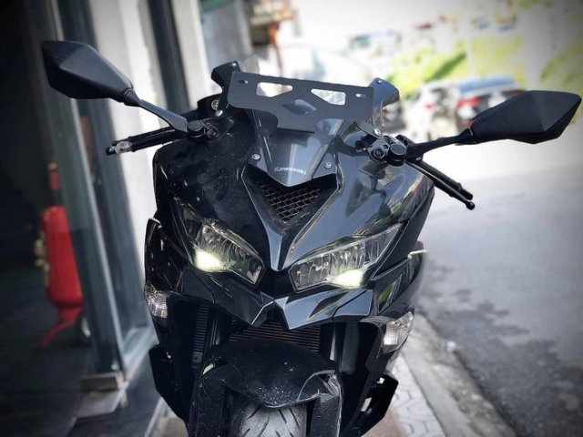 Kawasaki ninja zx-25r đầu tiên về việt nam với giá 180 triệu đồng