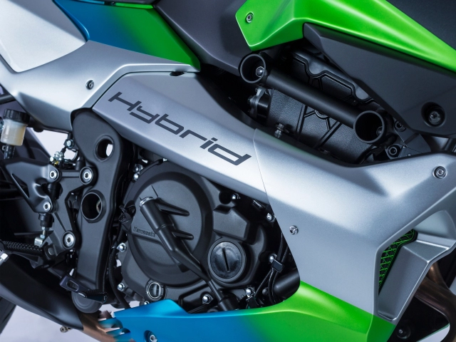 Kawasaki trưng bày dàn xe điện bev hybrid và hydro tại eicma 2022