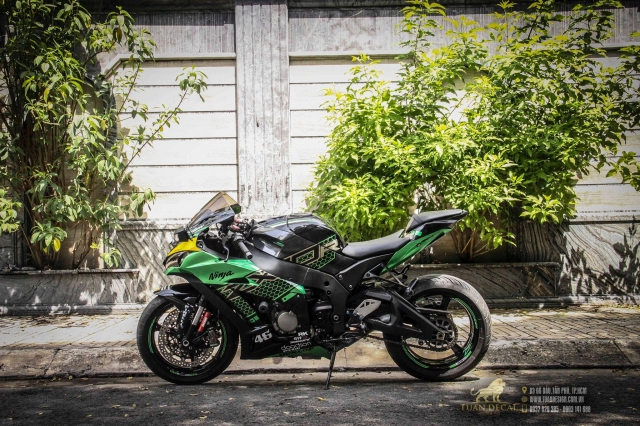 Kawasaki zx-10r lột xác ngoạn mục từ dàn áo đặc biệt