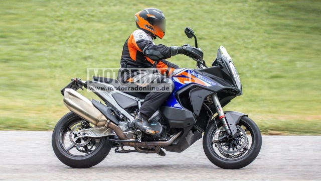 Ktm 1290 super adventure smt 2023 hoàn toàn mới đang được thử nghiệm trên đường