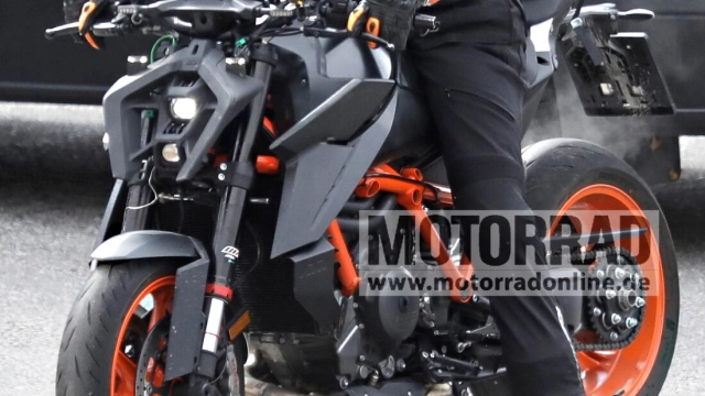 Ktm 1290 super duke r 2023 tiếp tục lộ diện khi thử nghiệm