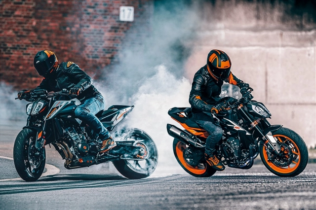 Ktm 790 duke 2023 được cập nhật lại vào năm mới đồng hành cùng đàn anh 890 duke