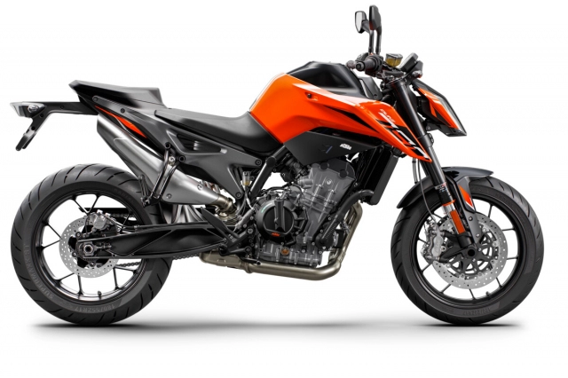 Ktm 790 duke 2023 được cập nhật lại vào năm mới đồng hành cùng đàn anh 890 duke